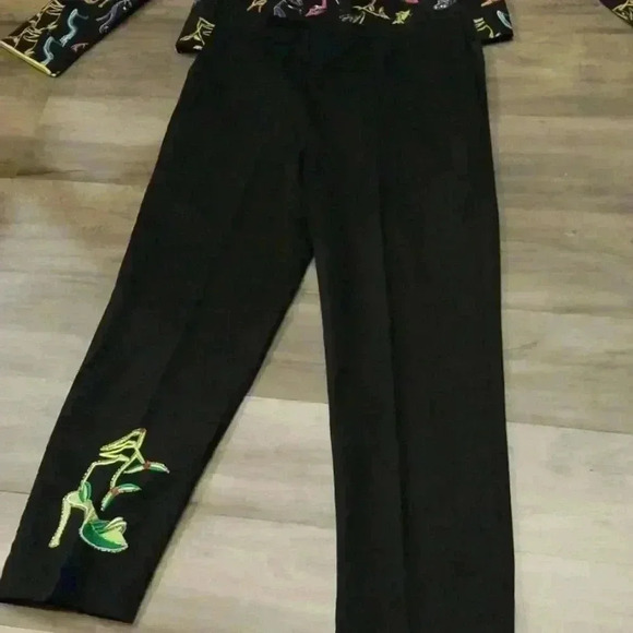 Women's Sexy Stiletto Capri Suit Jacket & Capris - Picture 2 of 6